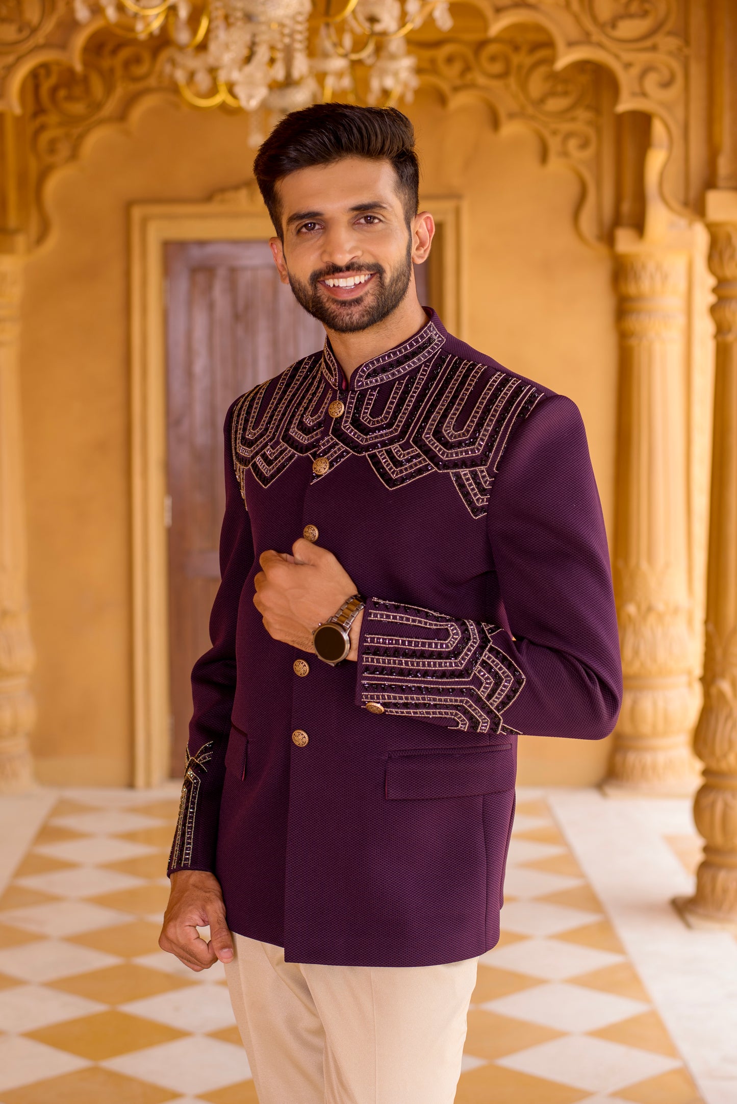 When the groom becomes the maharaja Size